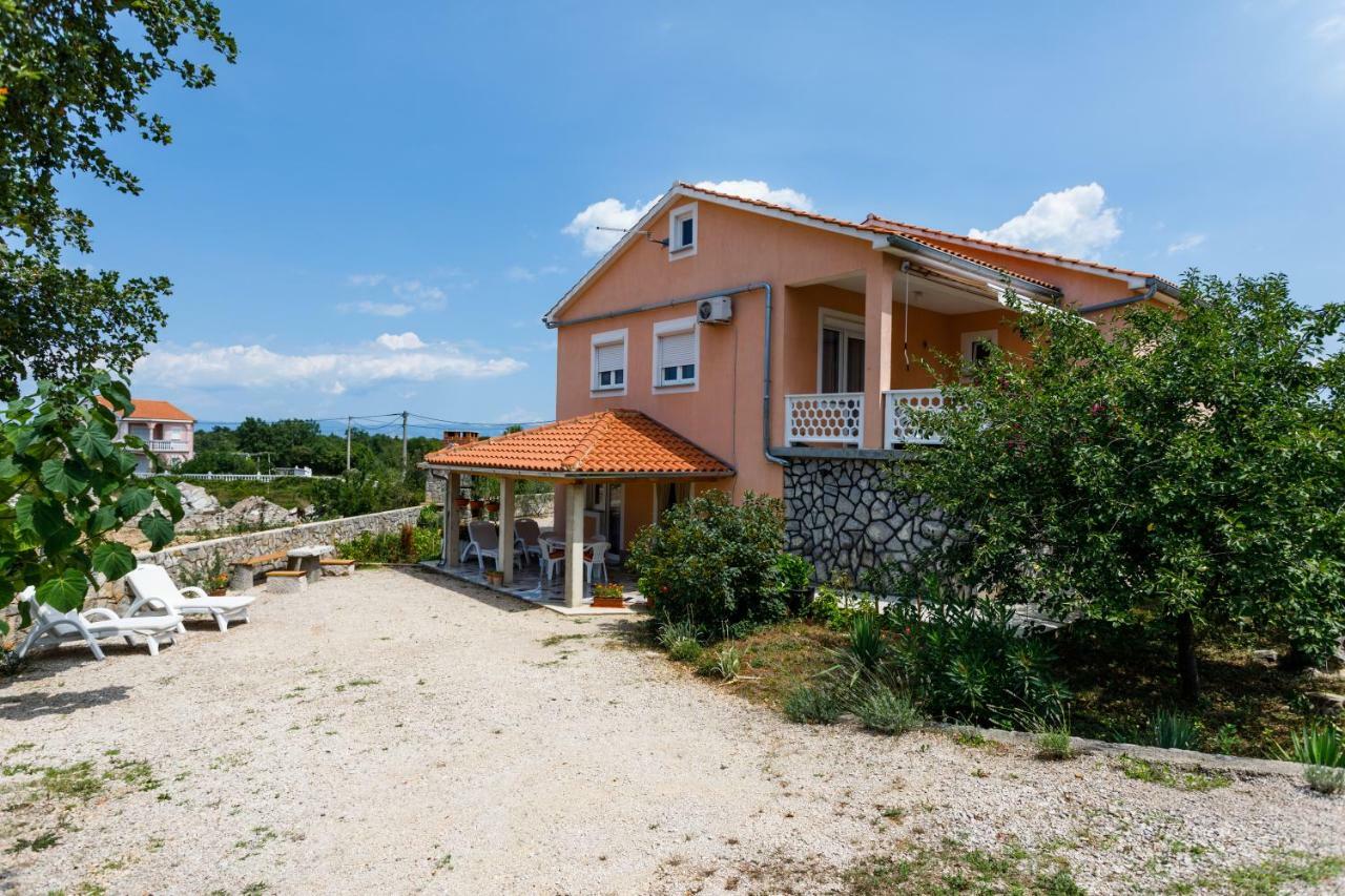 Apartman Dobrila Vrh  ภายนอก รูปภาพ