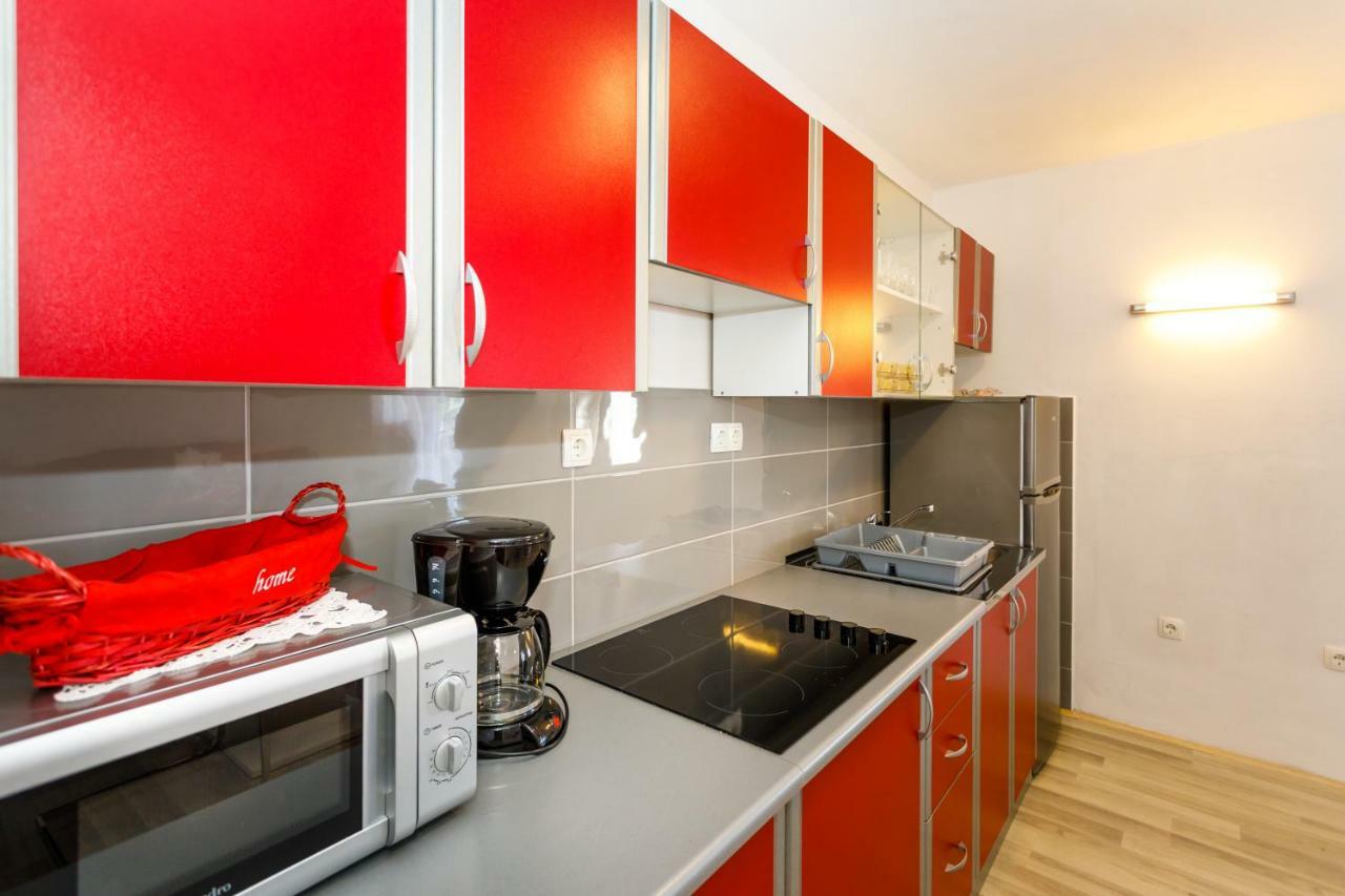 Apartman Dobrila Vrh  ภายนอก รูปภาพ